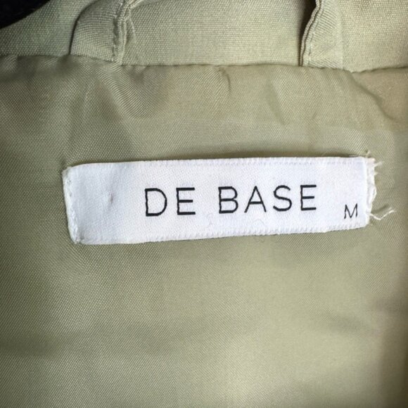 De Base Women's sage green boxy Puffer Vest size medium - Picture 3 of 10